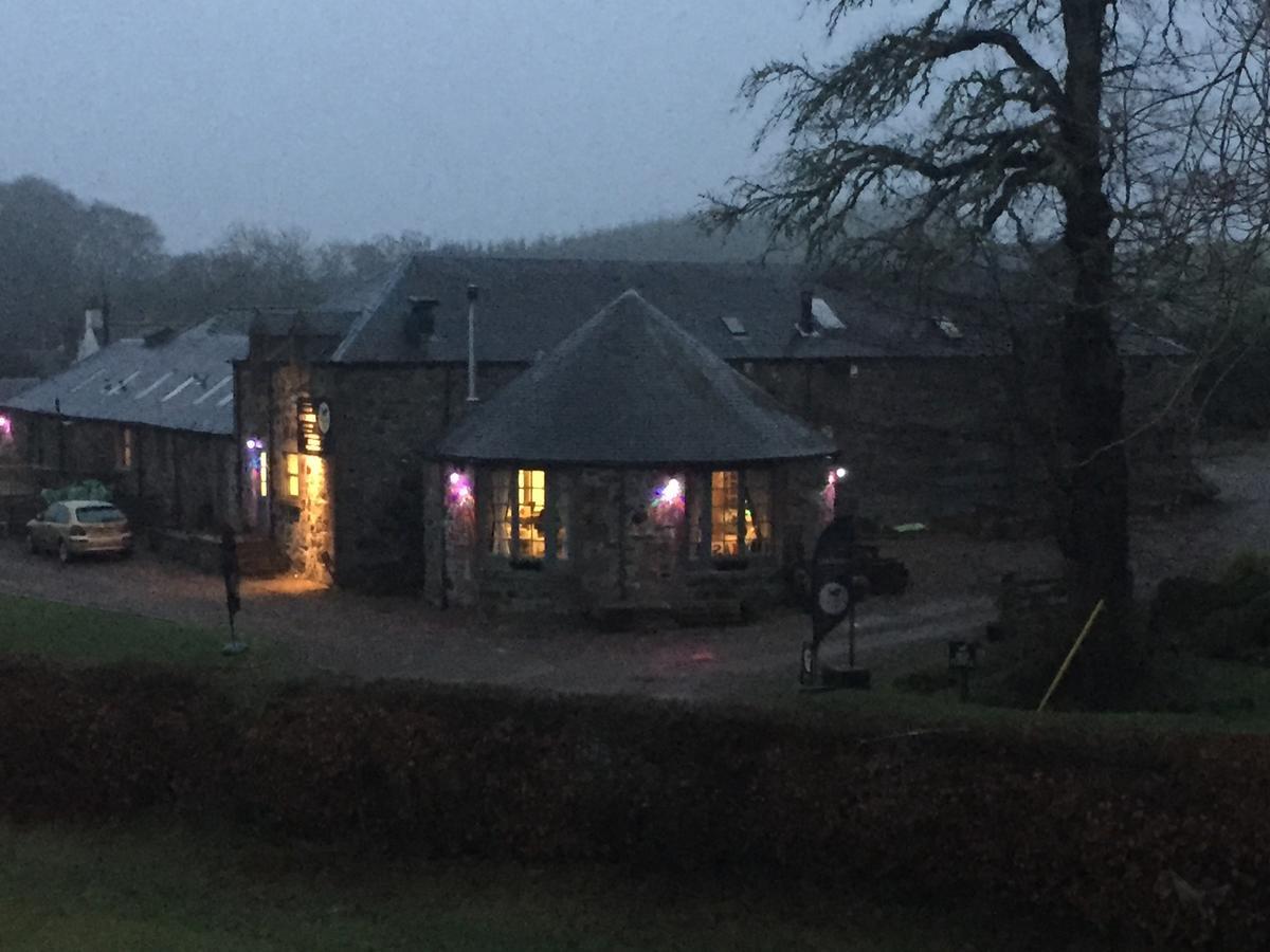 Lodge At Lochside Bridgend of Lintrathen Buitenkant foto